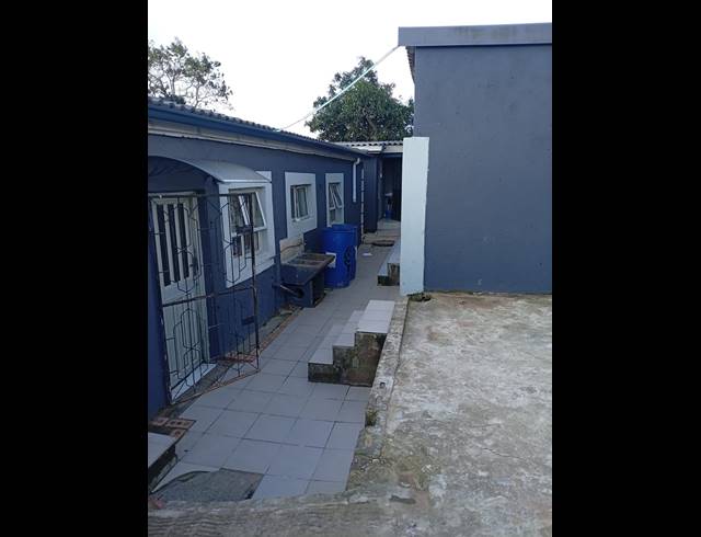 3 BEDROOM HOUSE FOR SALE IN UMLAZI P